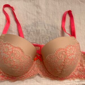 Victoria Secret Bra 38c